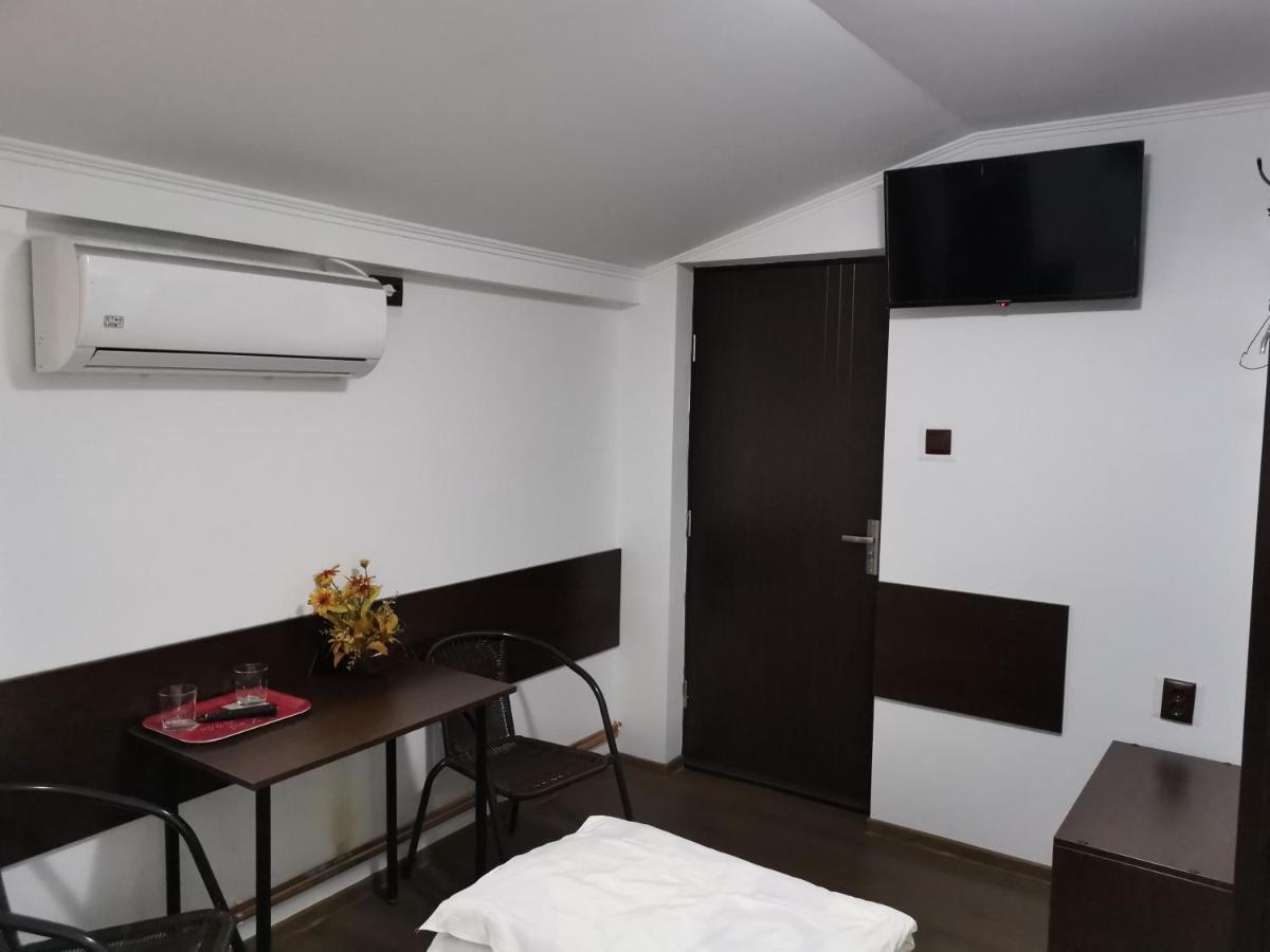 Joe Hostel Bukareszt Zewnętrze zdjęcie