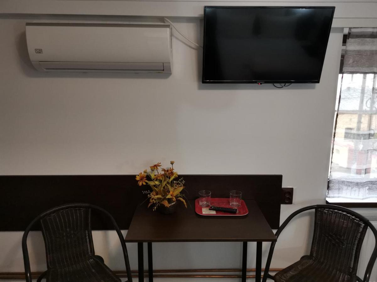 Joe Hostel Bukareszt Zewnętrze zdjęcie